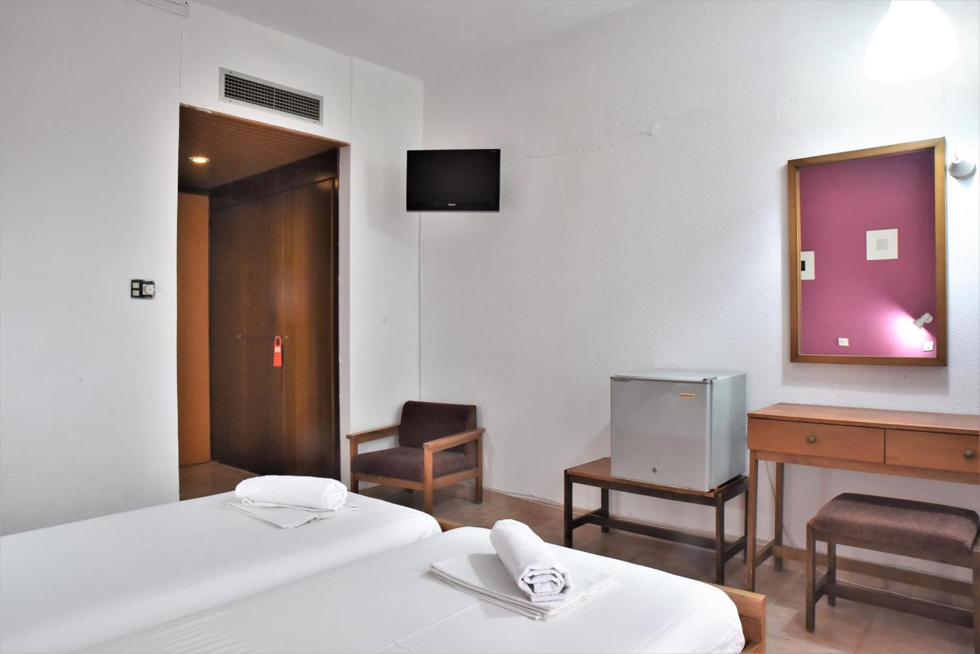 Telhinis Hotel & Apartments Faliraki Room photo